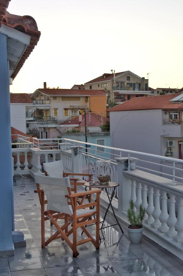 La Maison Bleue Apartment Lixouri Exterior photo